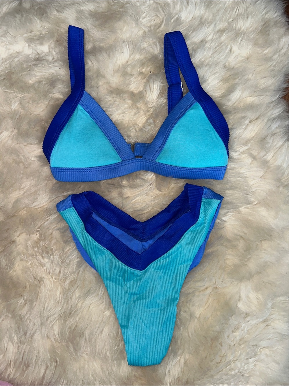 OneOne Two-Tone Blue Ribbed Triangle Bikini Set